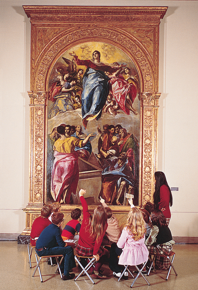 Students examining a painting by El Greco