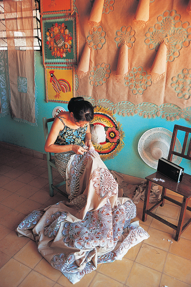 Paraguayan lacemaker