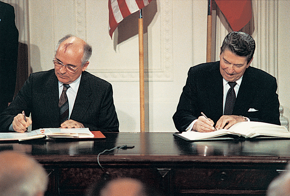 Ronald Reagan and Mikhail Gorbachev