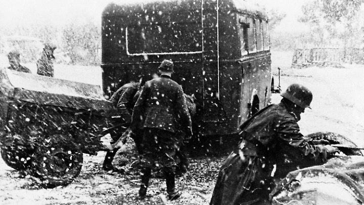 German soldiers at Soviet front