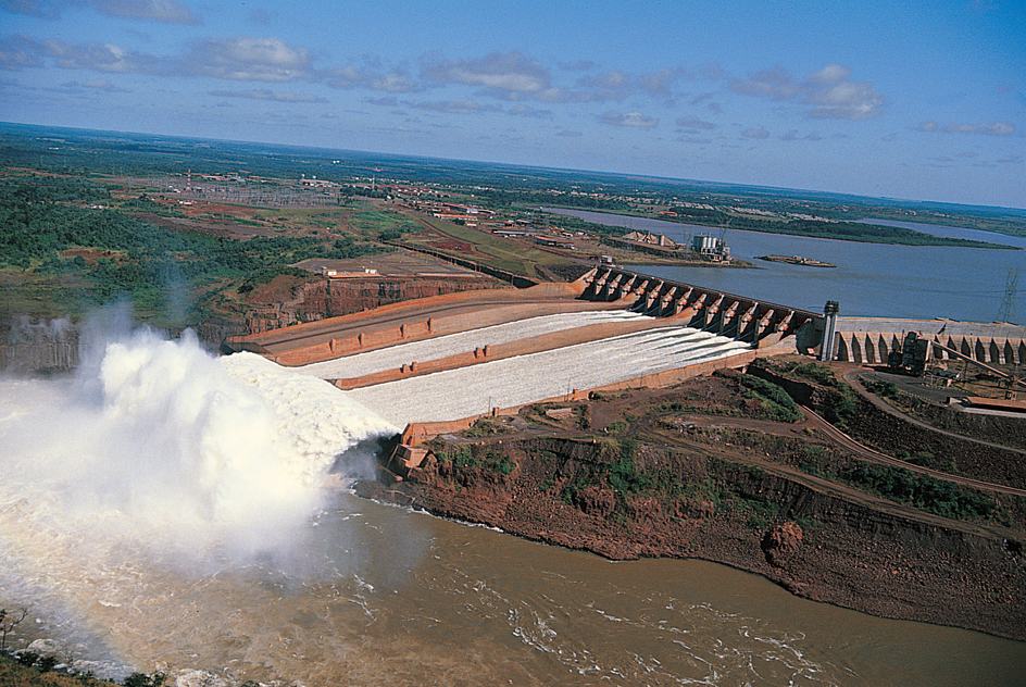 Itaipú Dam power plant