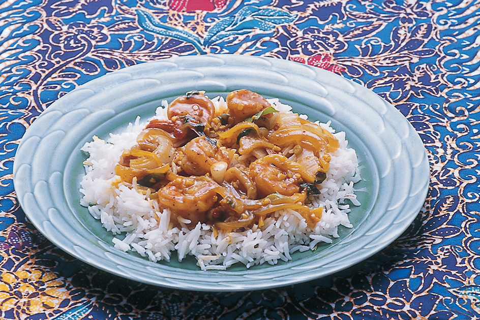 Curry dishes are made with a mixture of sweet or hot spices