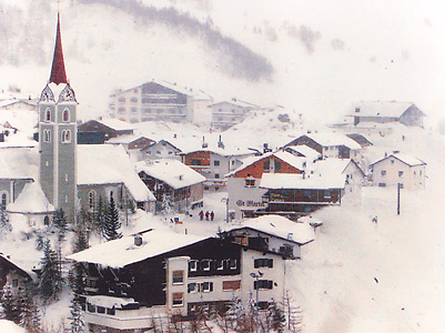 Avalanche in the Austrian Alps