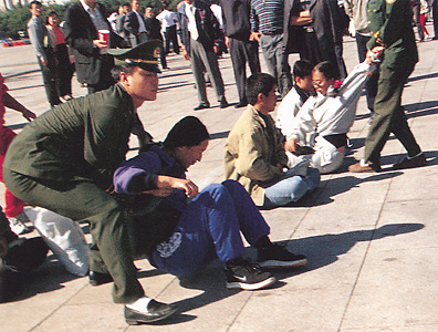 Falun Gong protesters arrested in Beijing