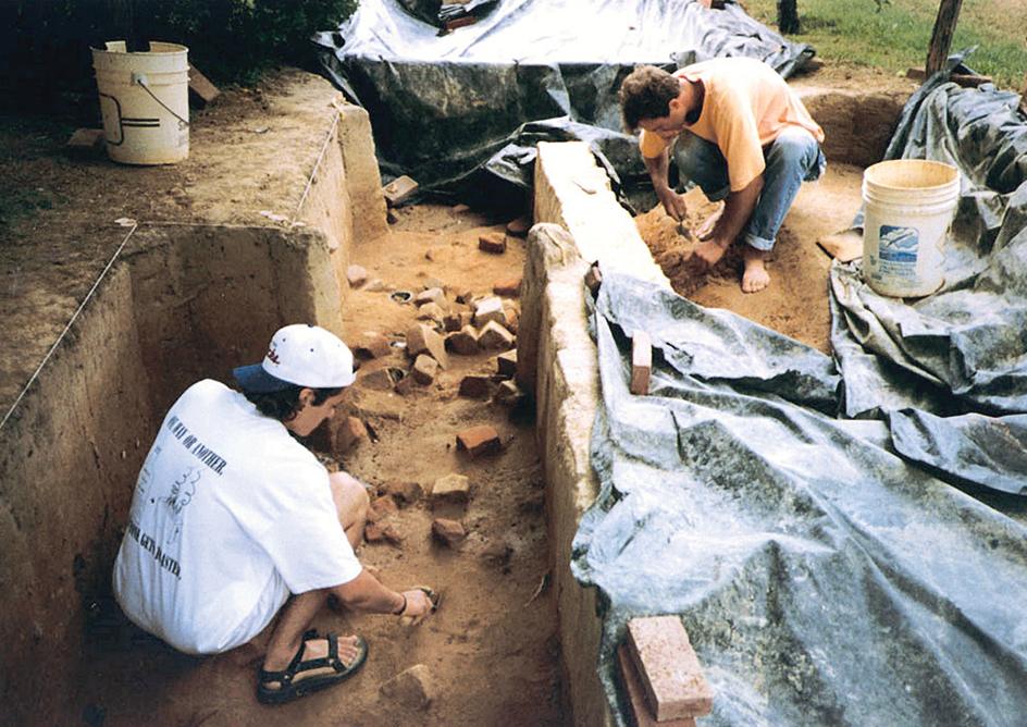 Historical archaeologists