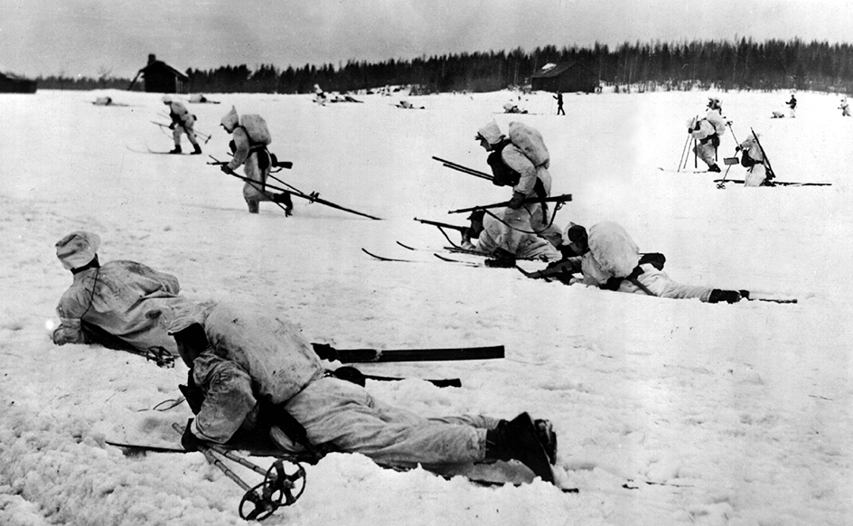 Finnish infantry troops on skis