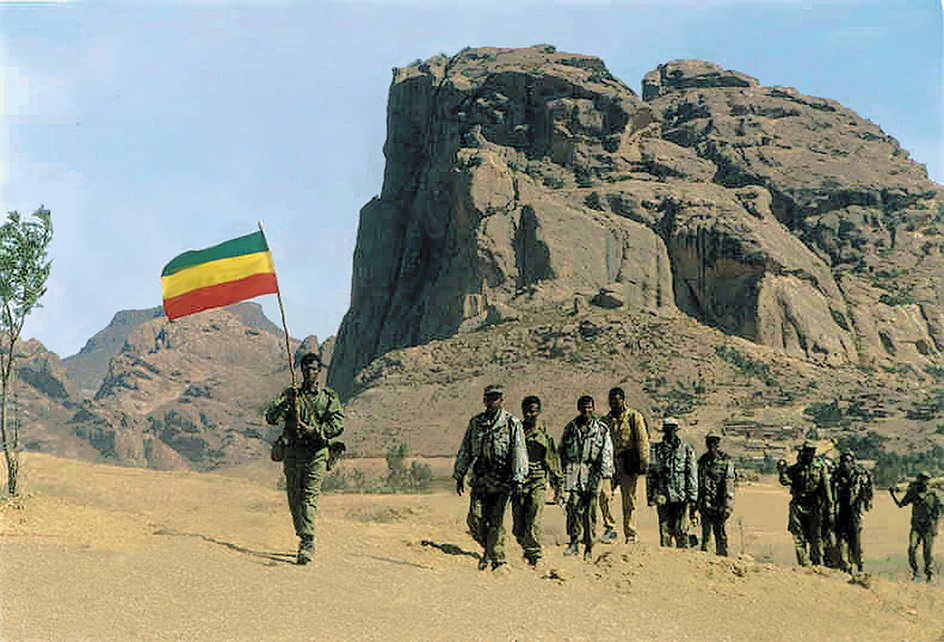 Ethiopian soldiers leave Eritrea