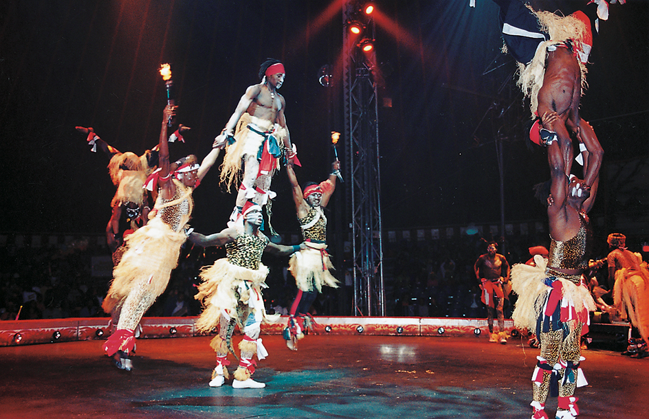 Gabonese acrobatic troop