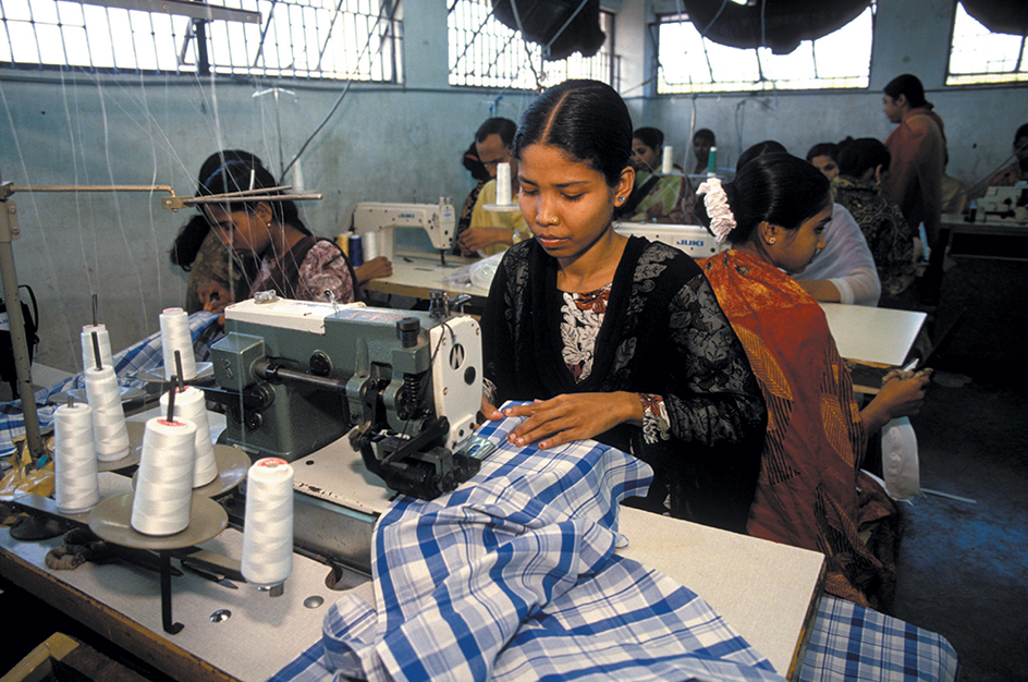 Textile workers in Dhaka