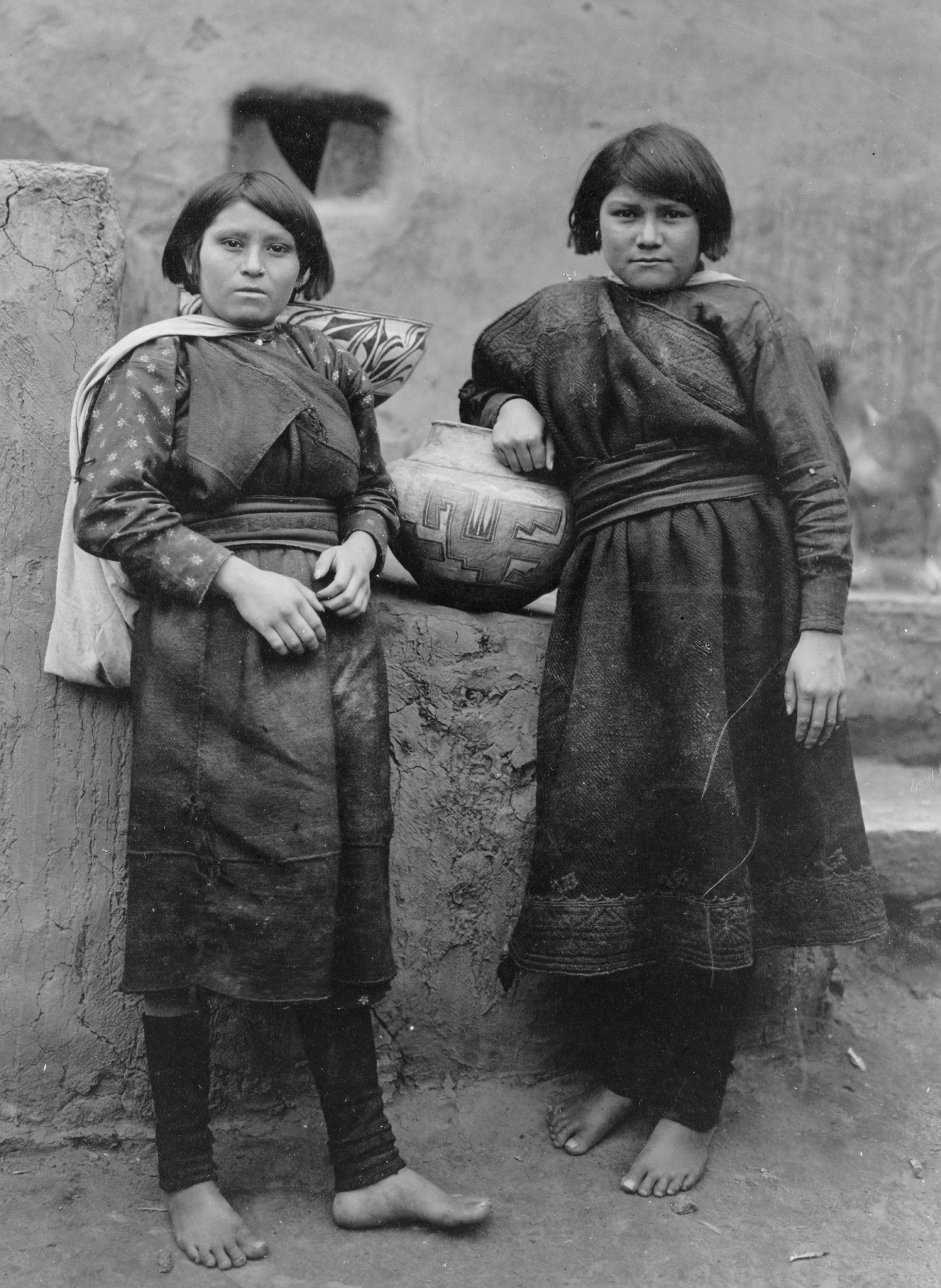 Zuni girls