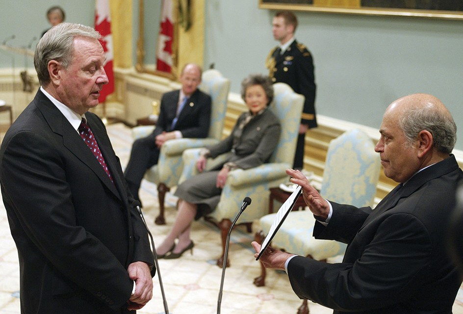 Paul Martin sworn in as prime minister