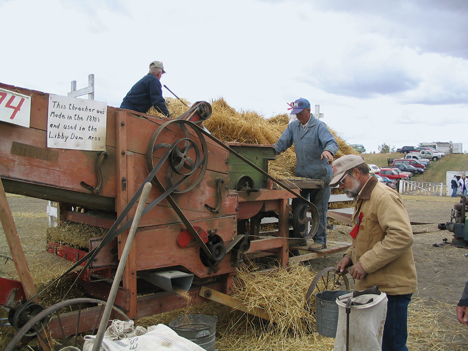 Threshing bee in Montana