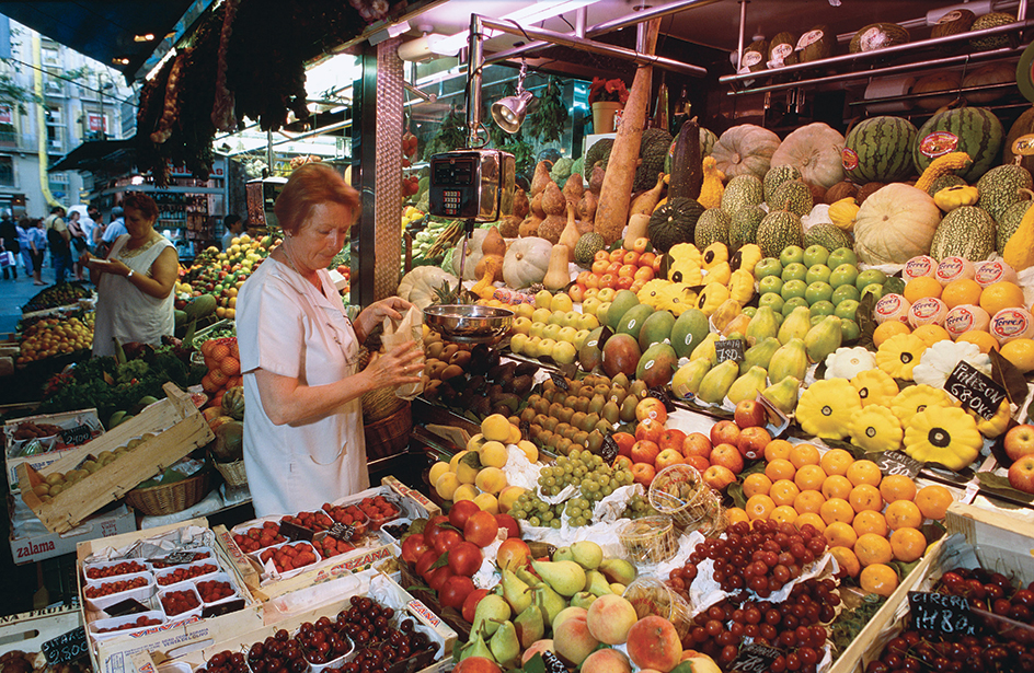 Different varieties of fruit