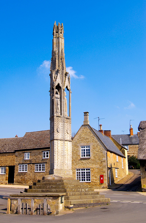 Eleanor Crosses