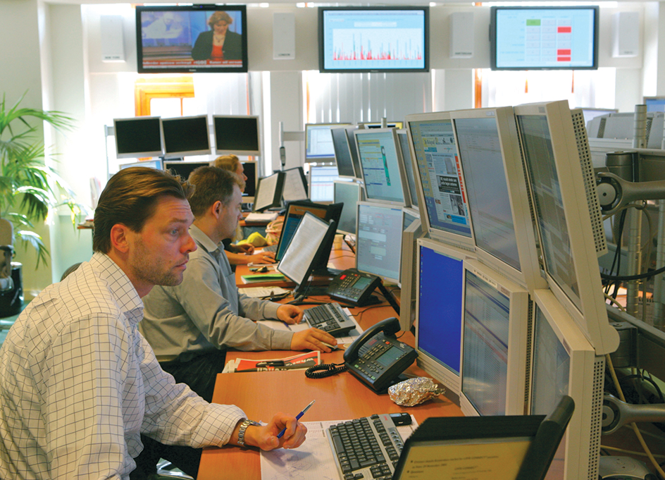 Traders at Euronext