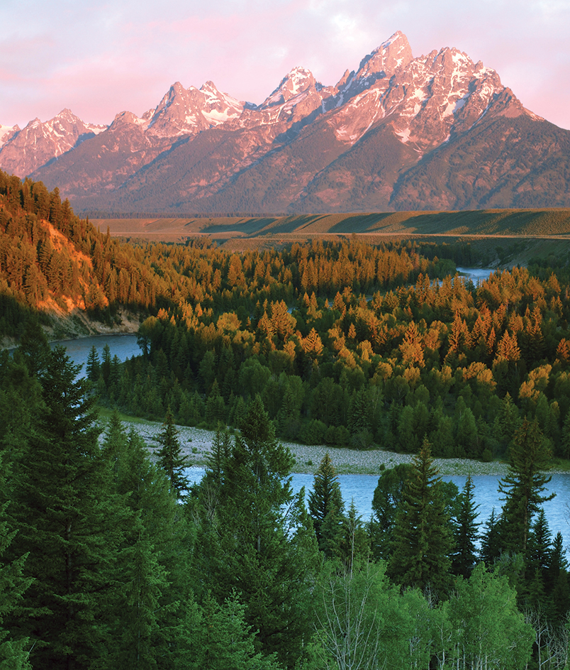 Grand Teton mountain range and the Snake River