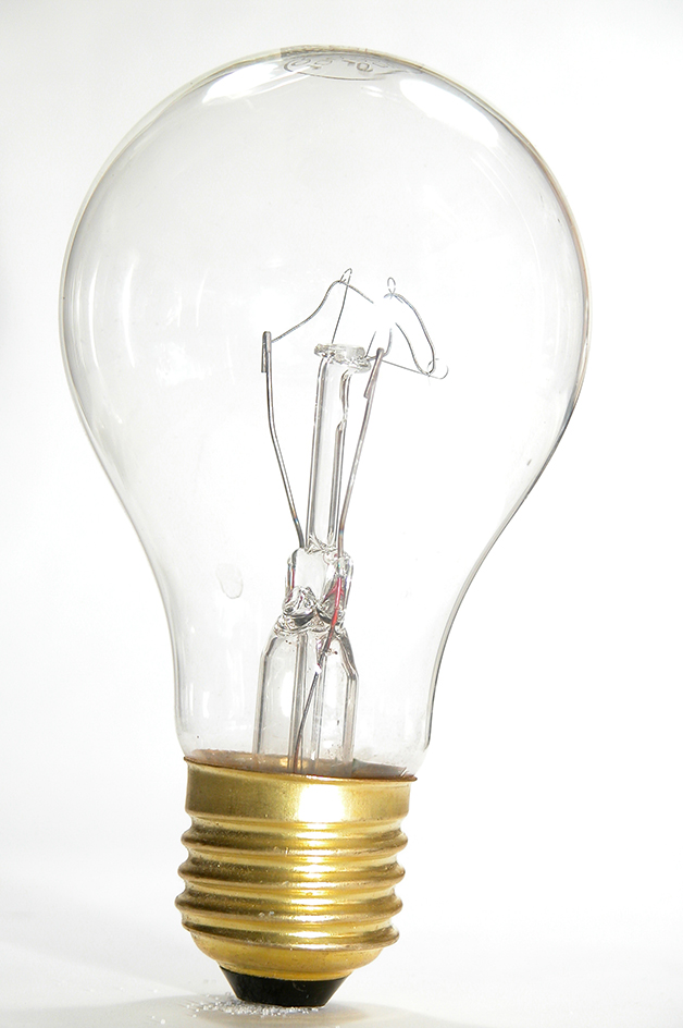 Incandescent light bulb