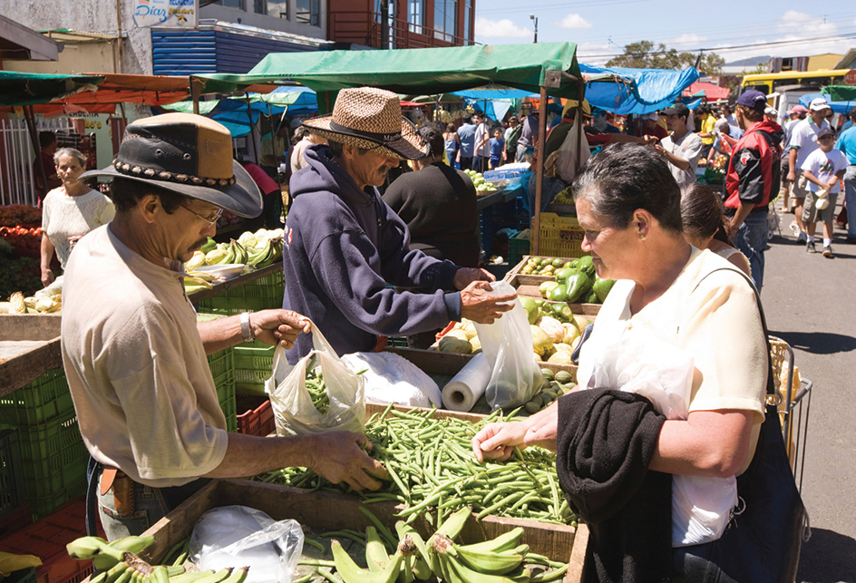 Open-air market in Cartago