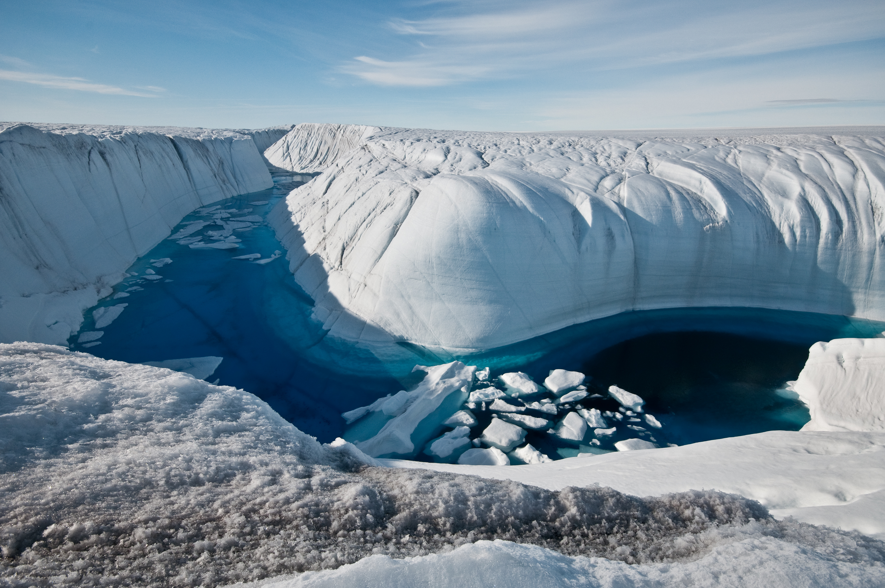 Water-filled canyon on the Greenland ice sheet