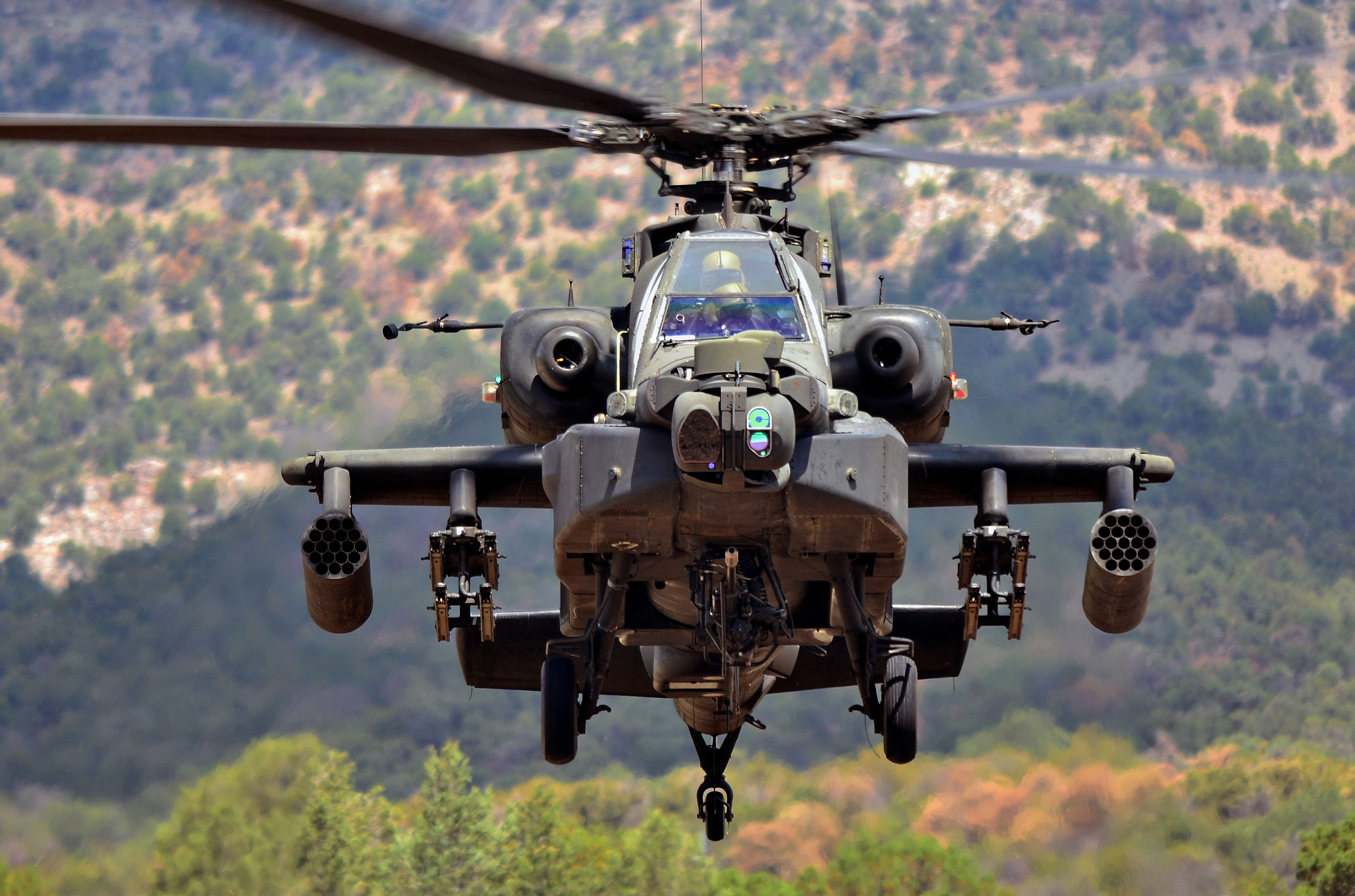 Attack helicopter