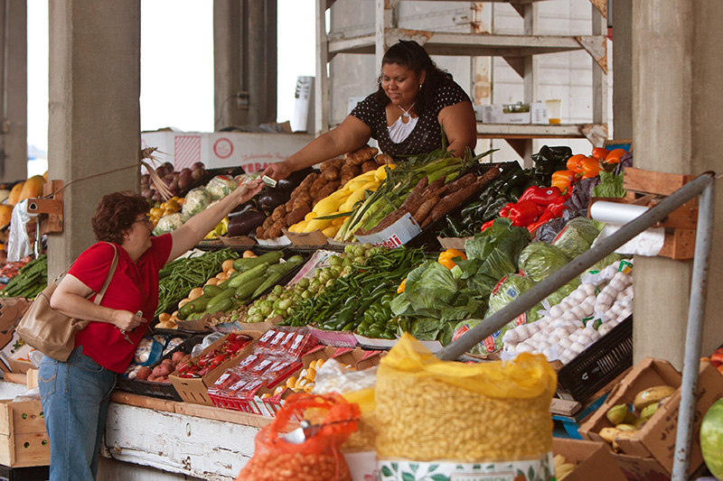 Farmers' market