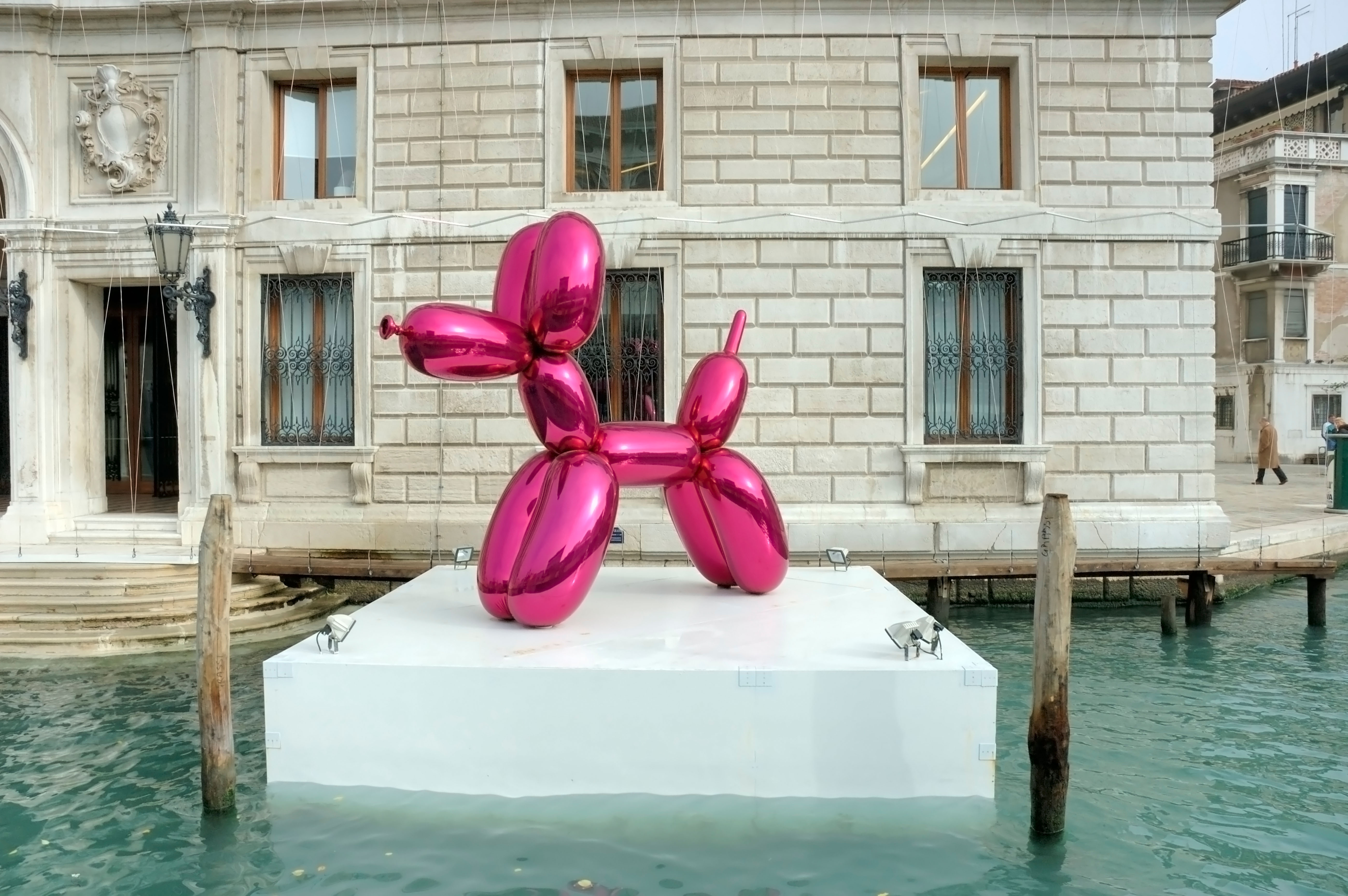 Ballon Dog by Jeff Koons