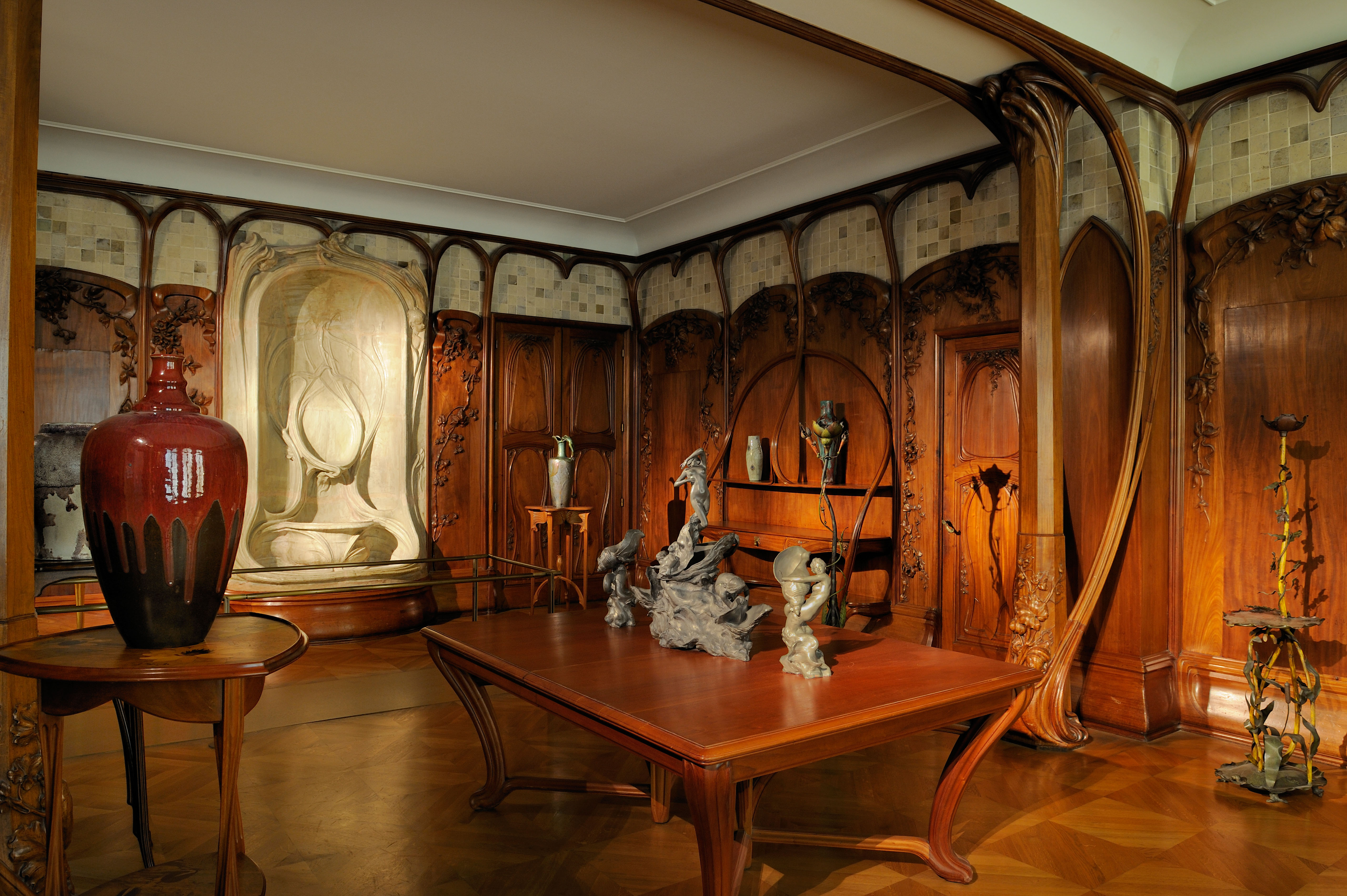 Art Nouveau dining room