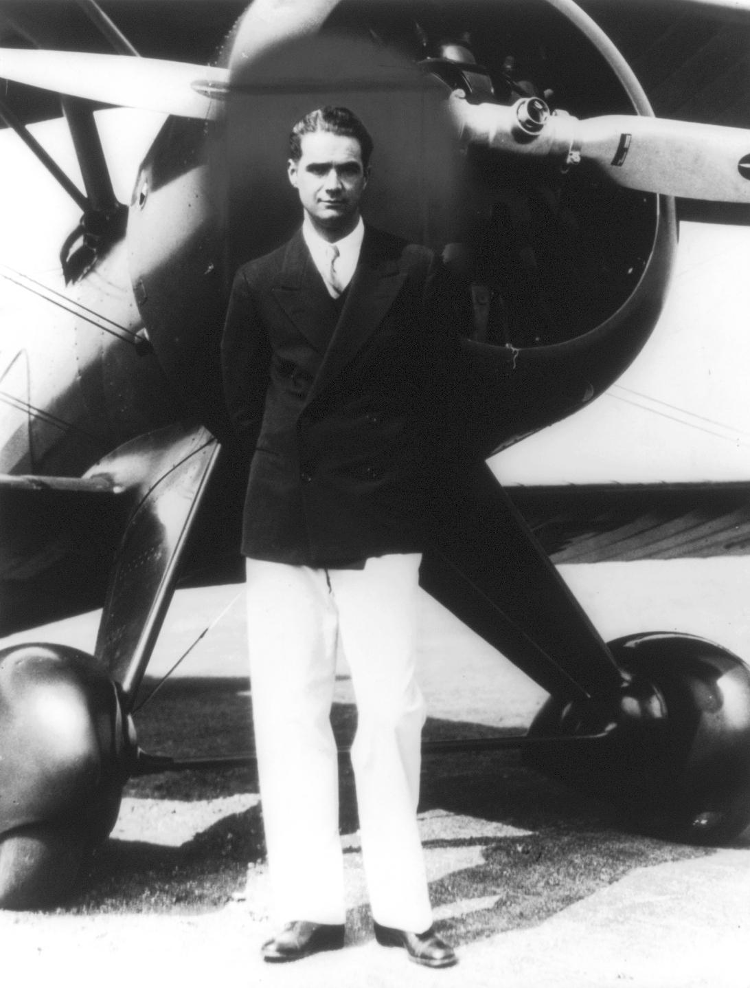 Howard Hughes as an aviator