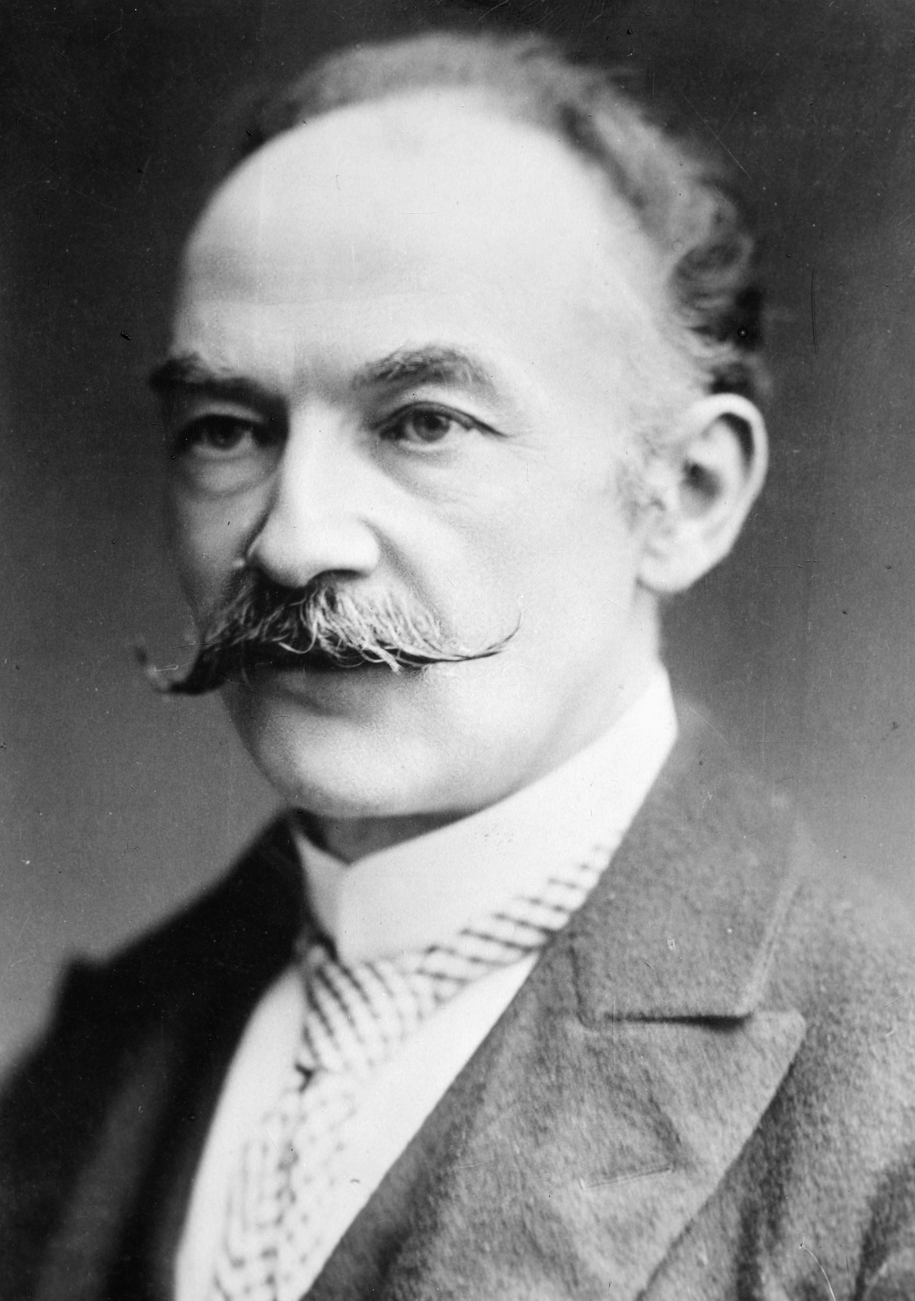 English novelist and poet Thomas Hardy