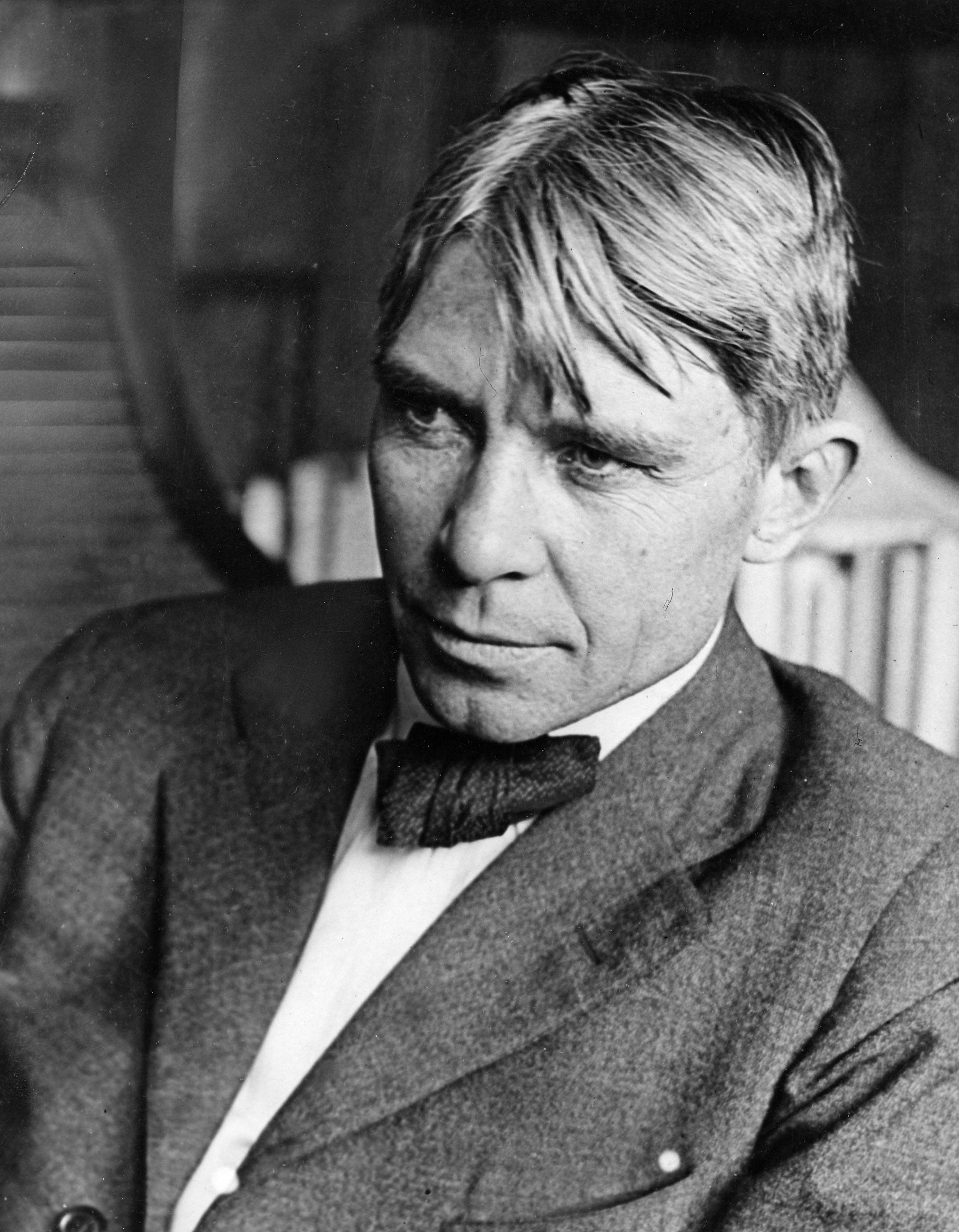 American poet and historian Carl Sandburg