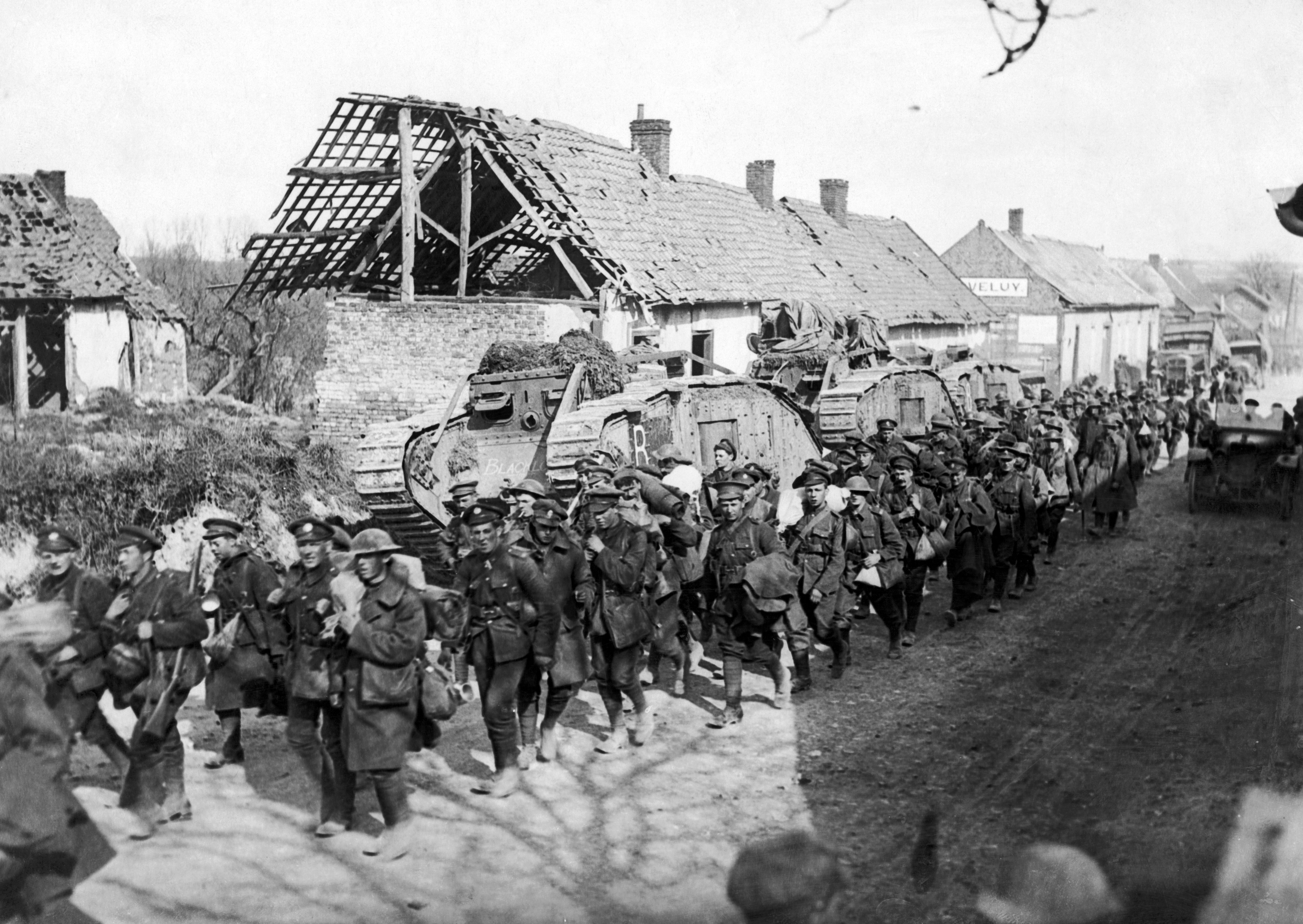 British troops and tanks in 1918, during World War I