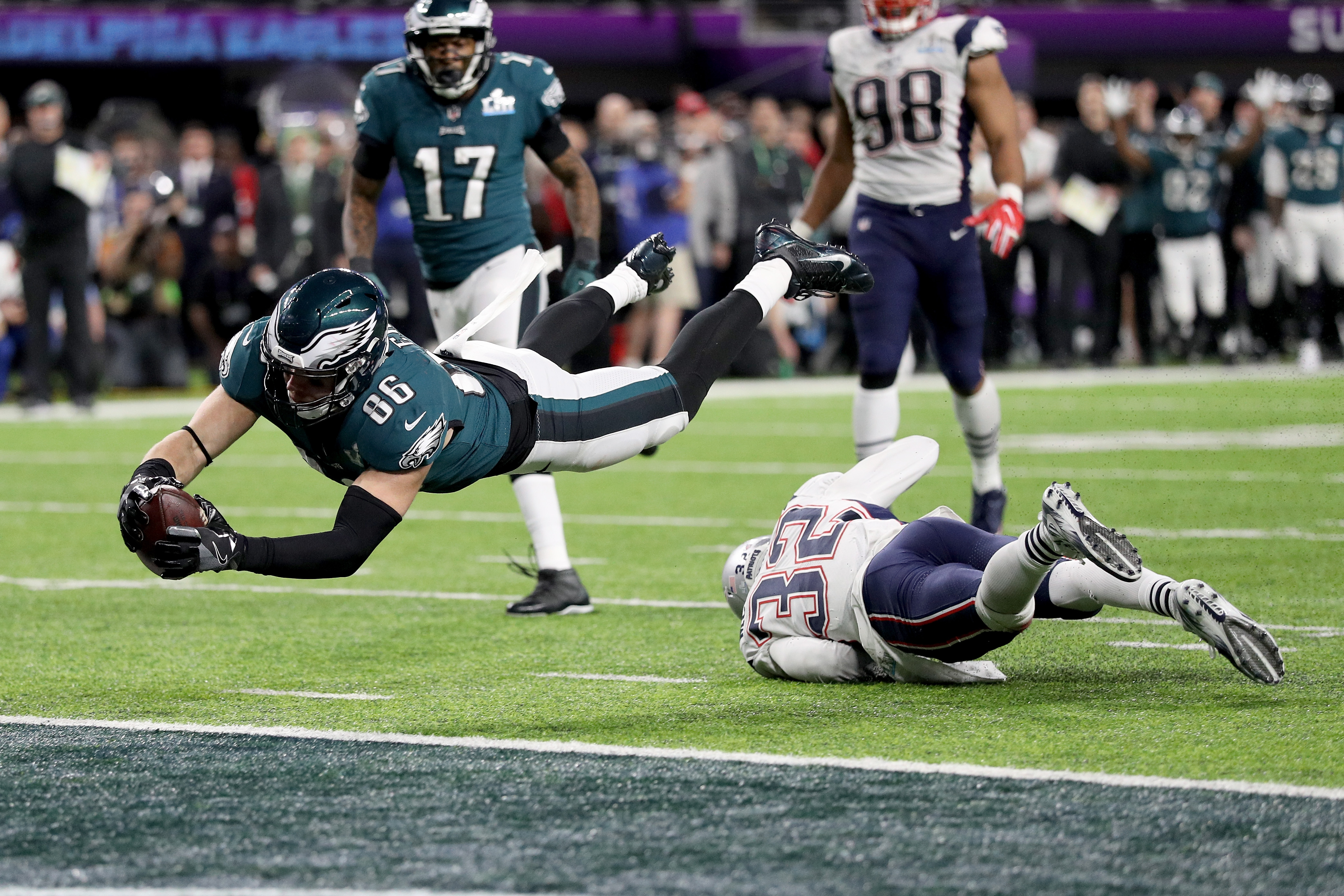 Philadelphia Eagles and New England Patriots in Super Bowl LII