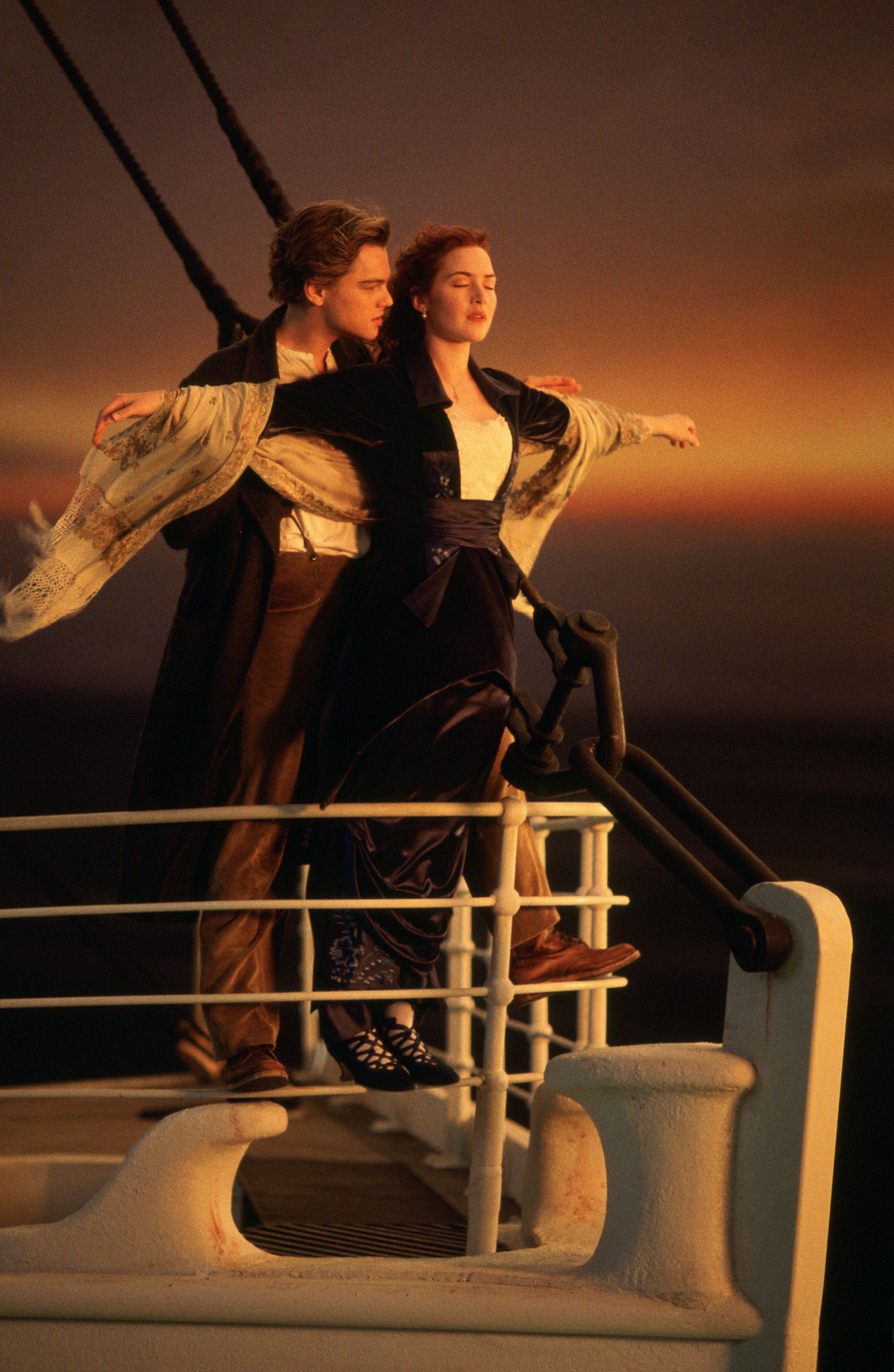 Leonardo DiCaprio and Kate Winslet in Titanic (1997)