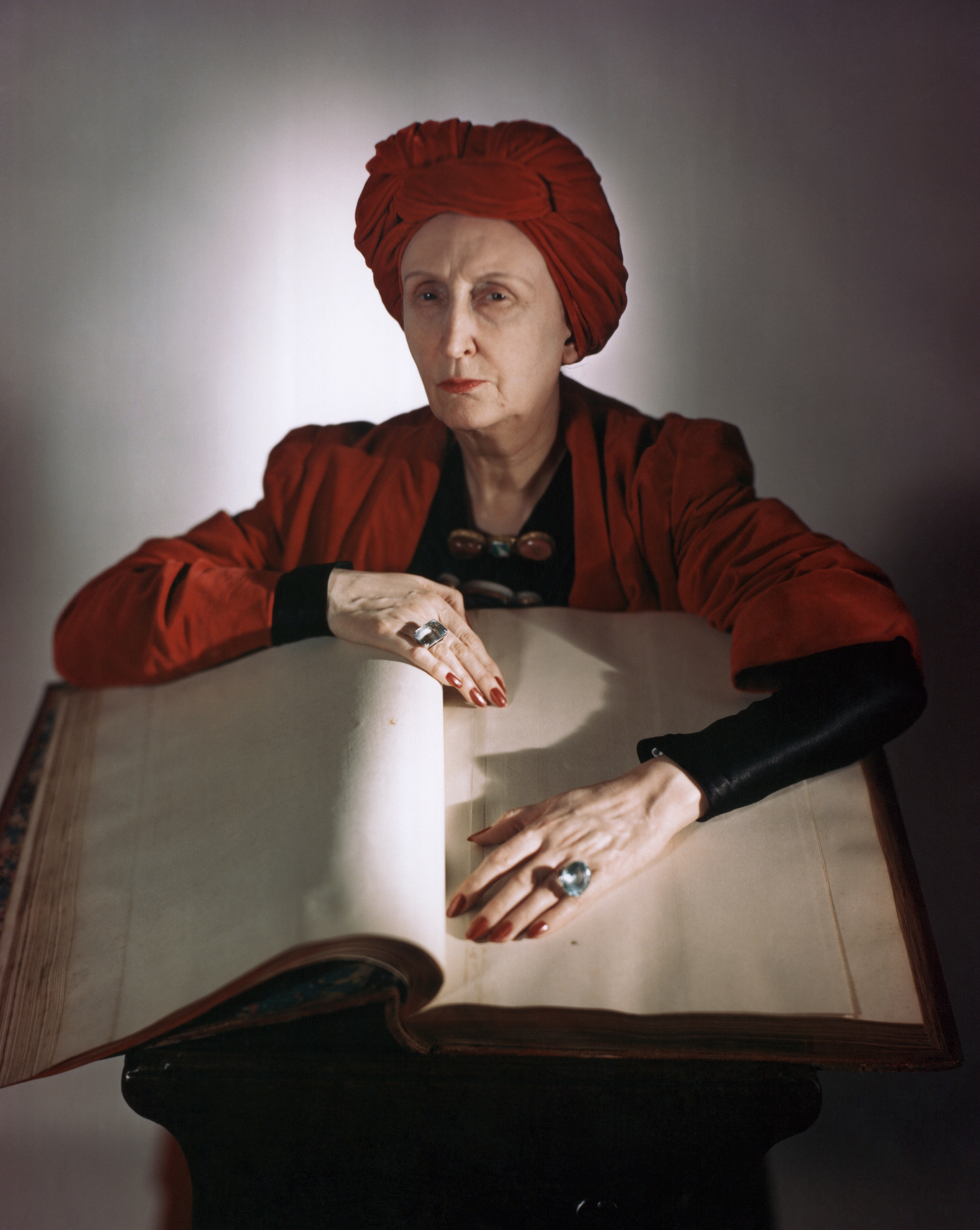 English poet, critic, and biographer Edith Sitwell