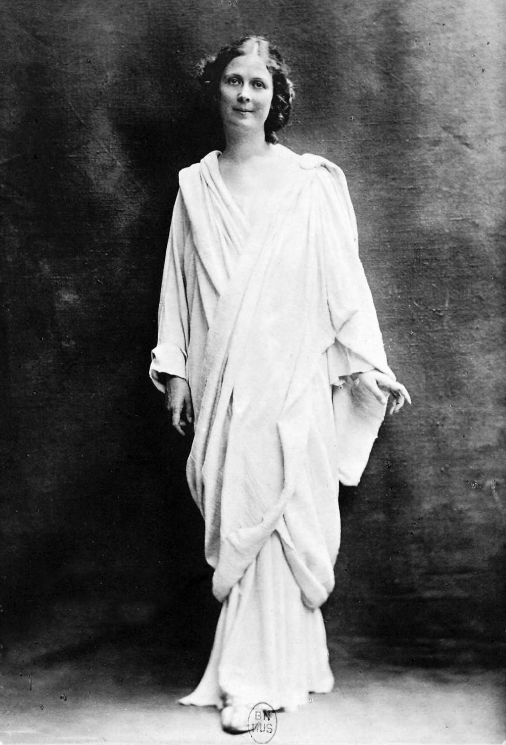 American dancer Isadora Duncan