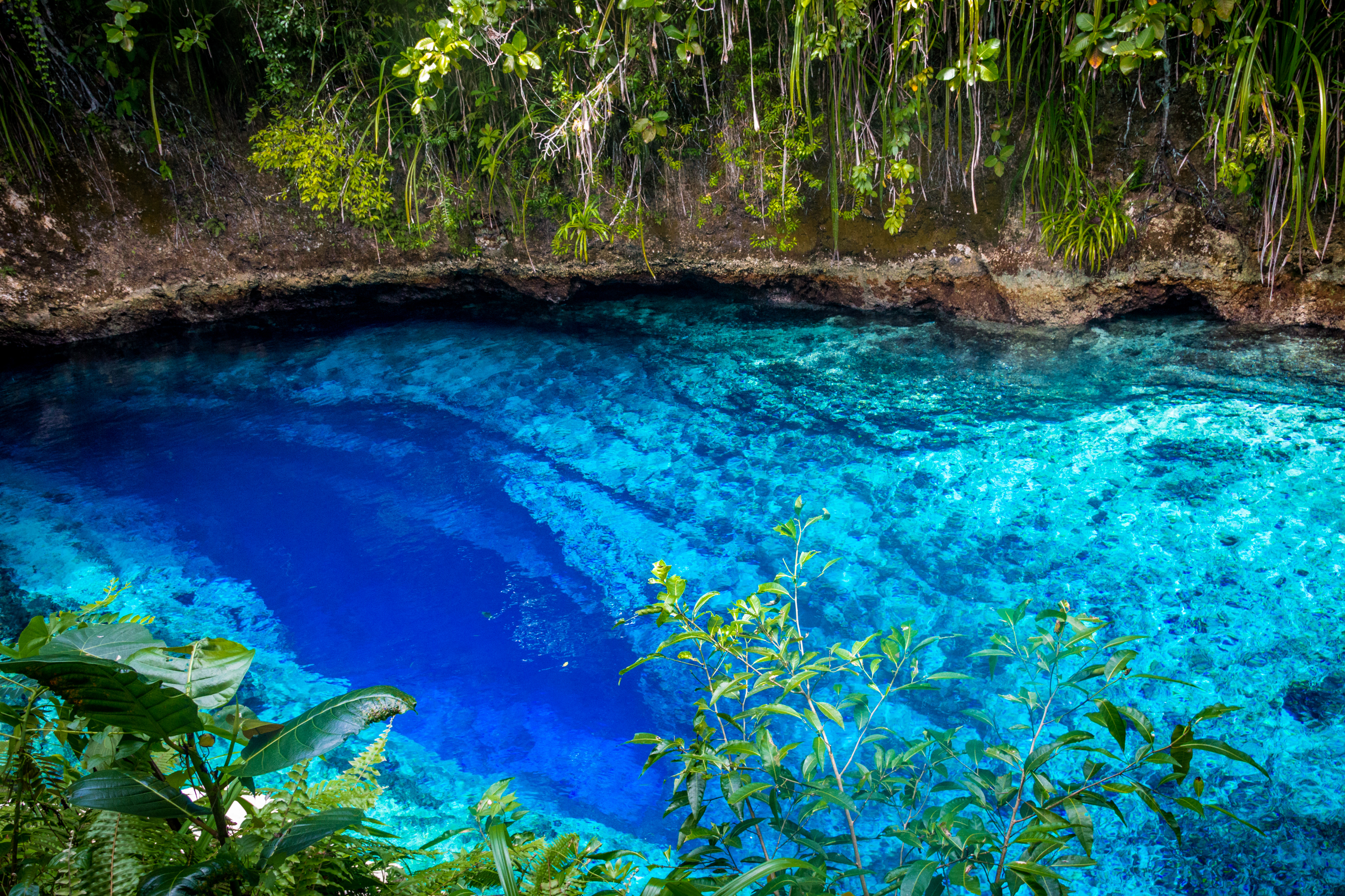 Hinatuan Enchanted River