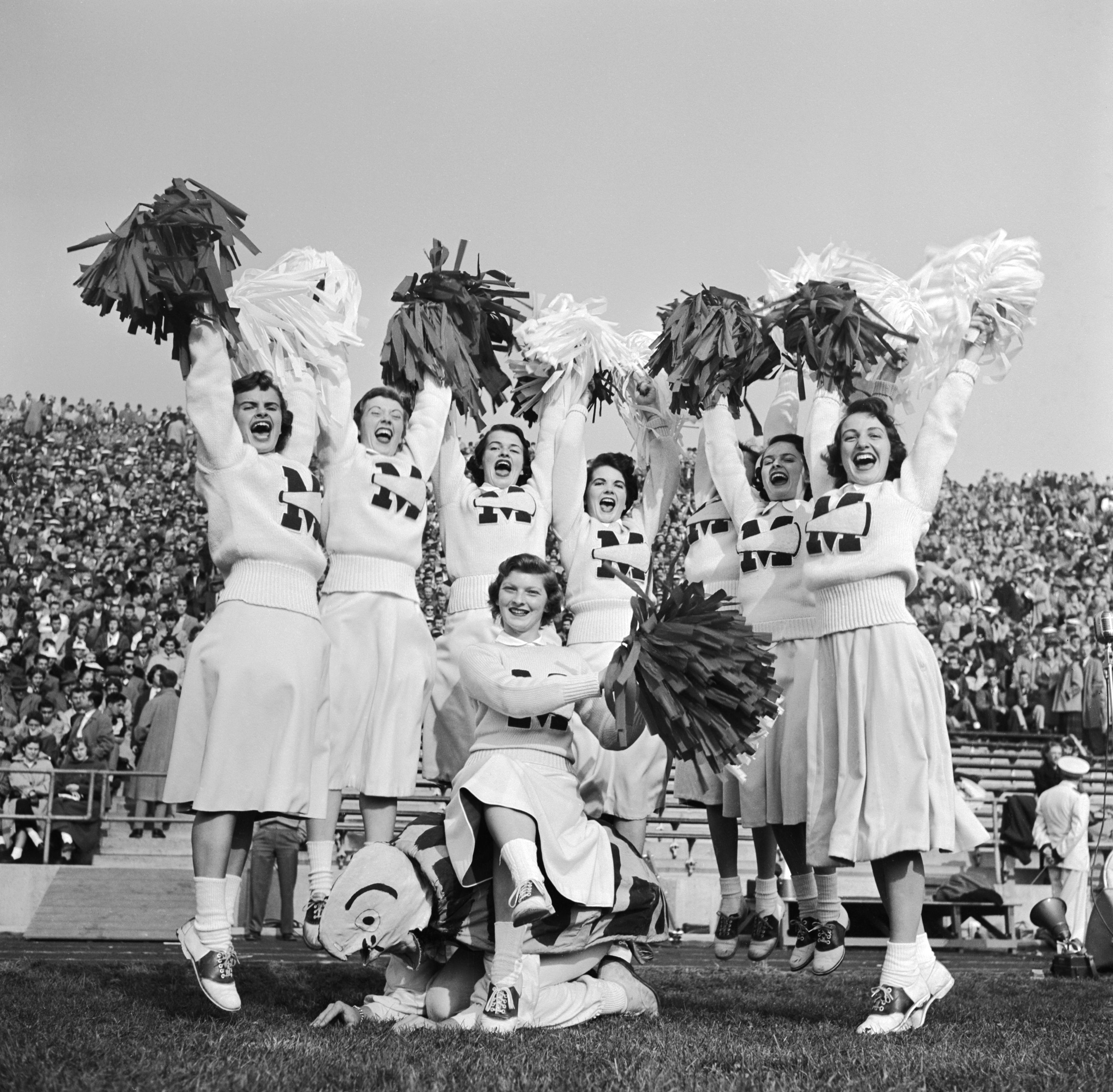 Cheerleaders in the 1950's