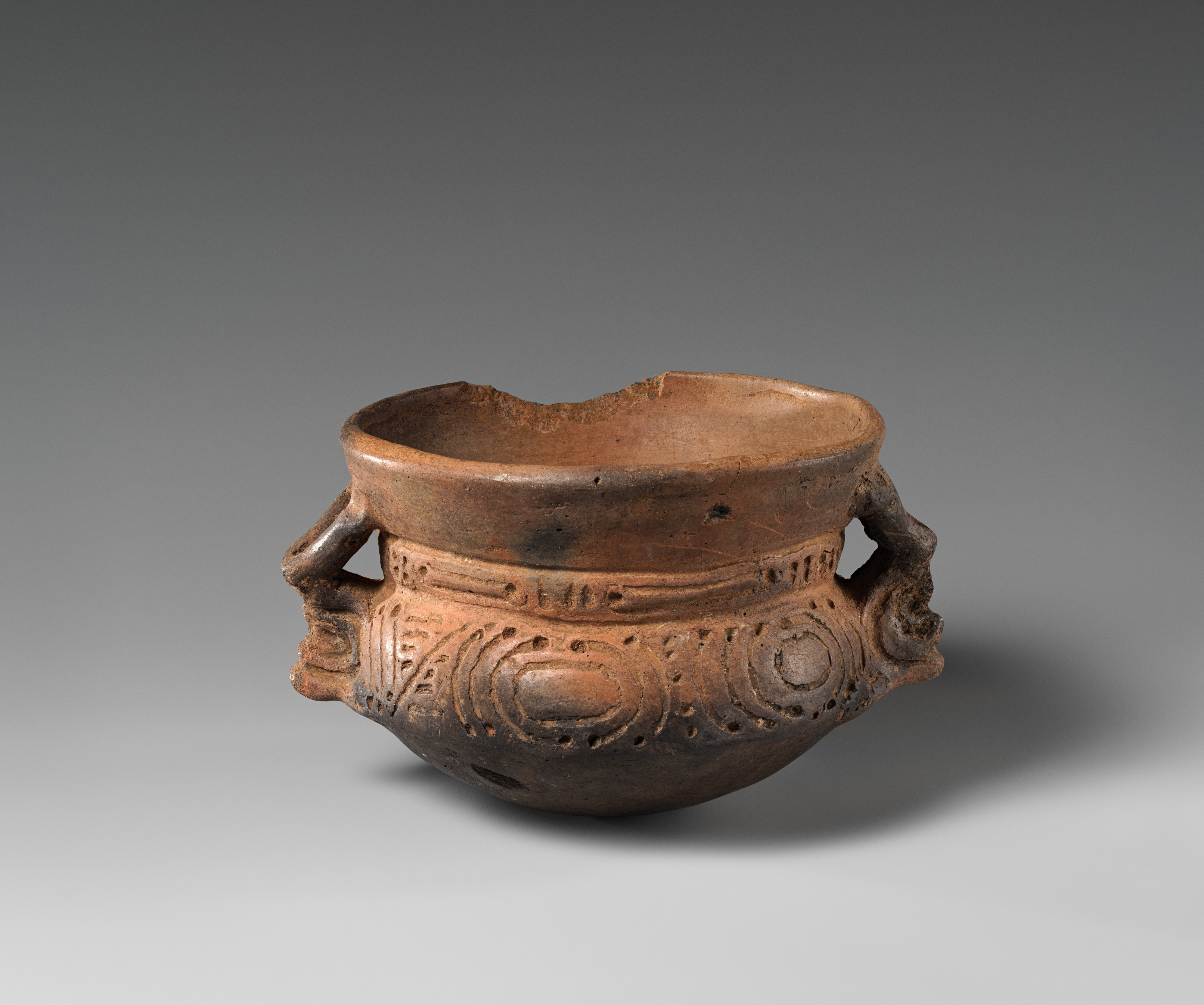 Ceramic bowl made by the Taíno people