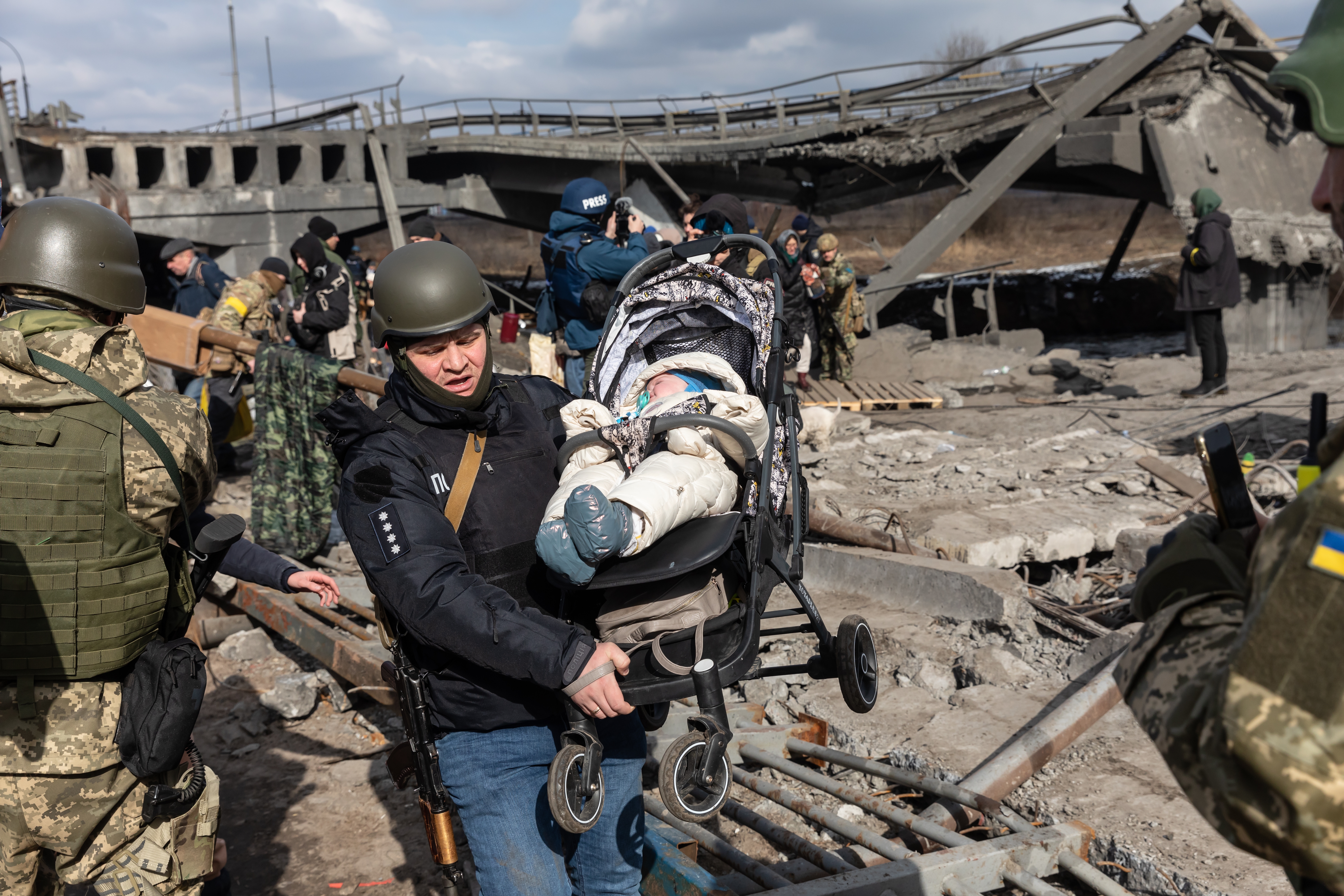 Evacuation of Irpin, Ukraine