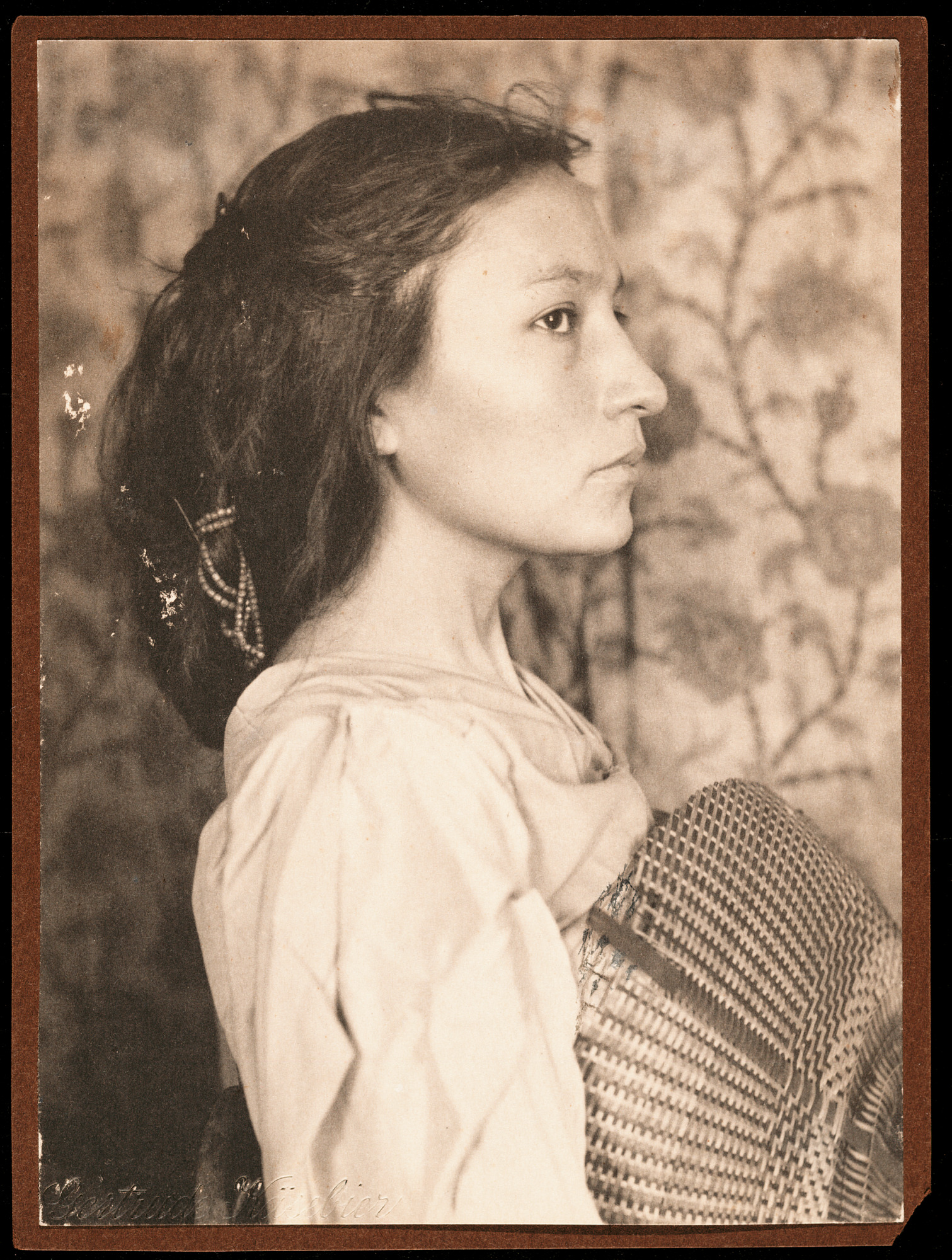 Zitkála-Šá, Indigenous American educator