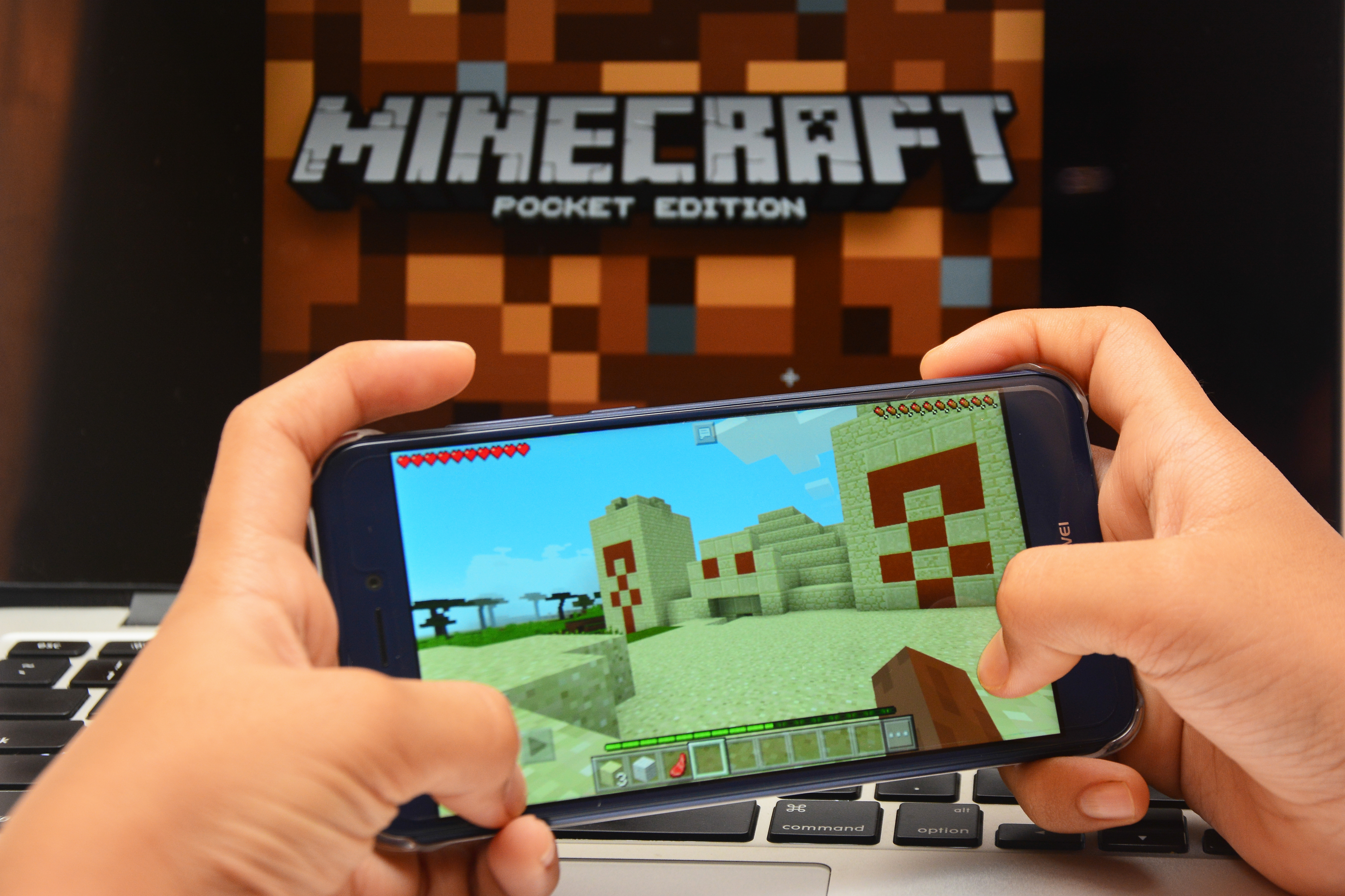 Playing Minecraft on a mobile phone