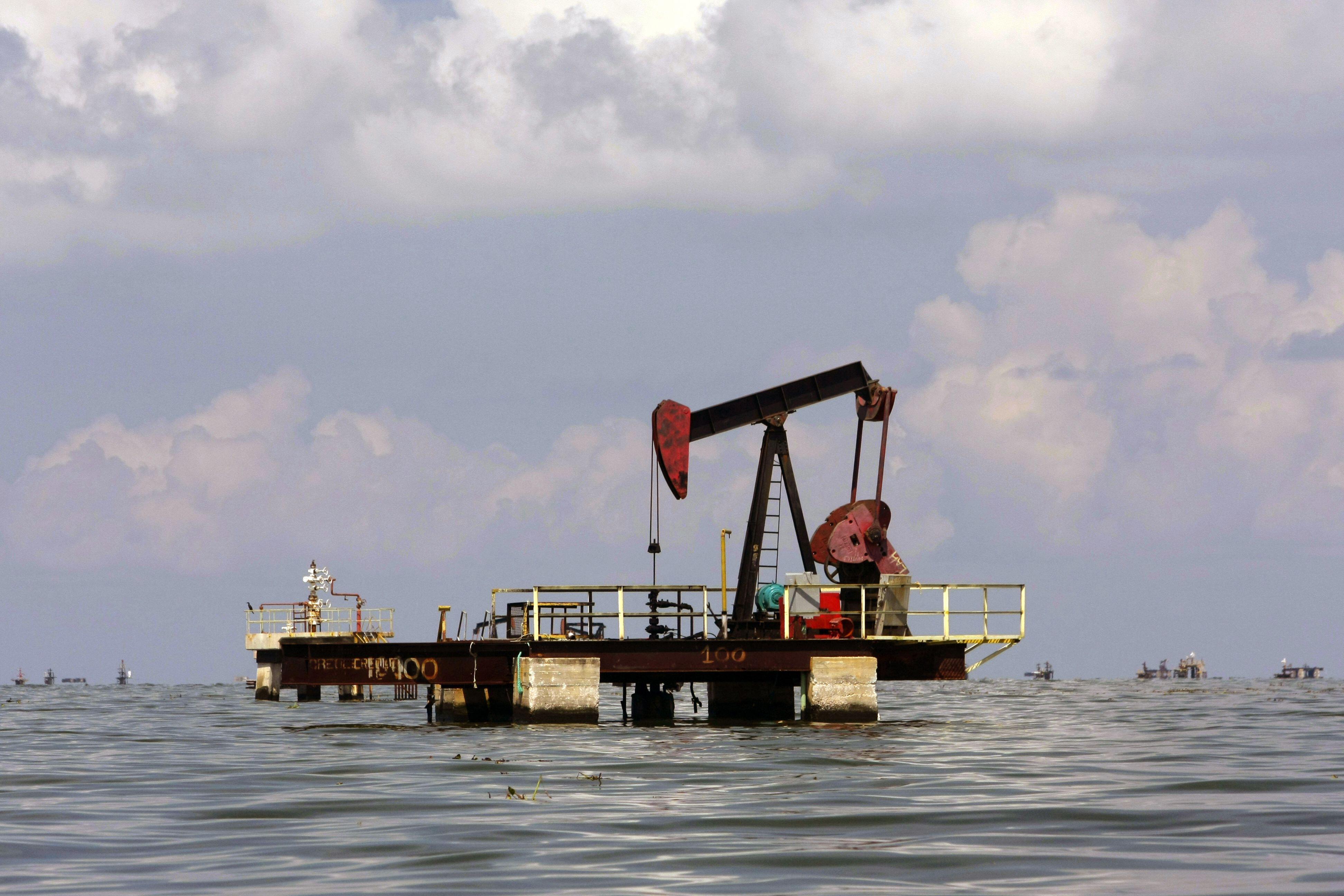 Oil pump in Lake Maracaibo, Venezuela